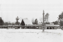 Cadillac West Shopping Mall