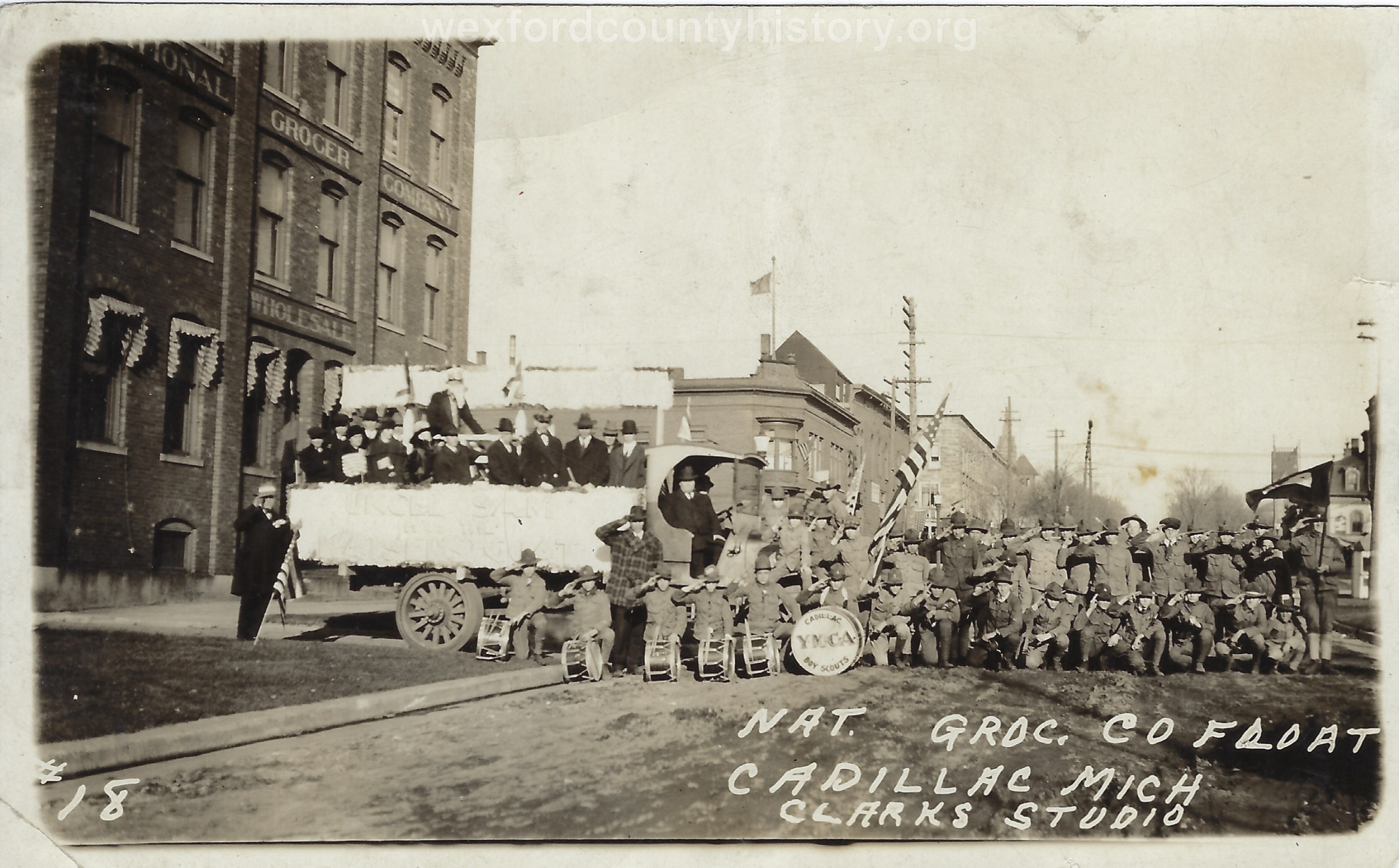 Cadillac-Parade-1918-11-14-Peace-Parade-16