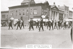 Cadillac-Parade-Parade-passing-the-intersection-of-North-Mitchell-Street-And-Harris-Street