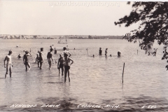Kenwood Park Beach, 1945