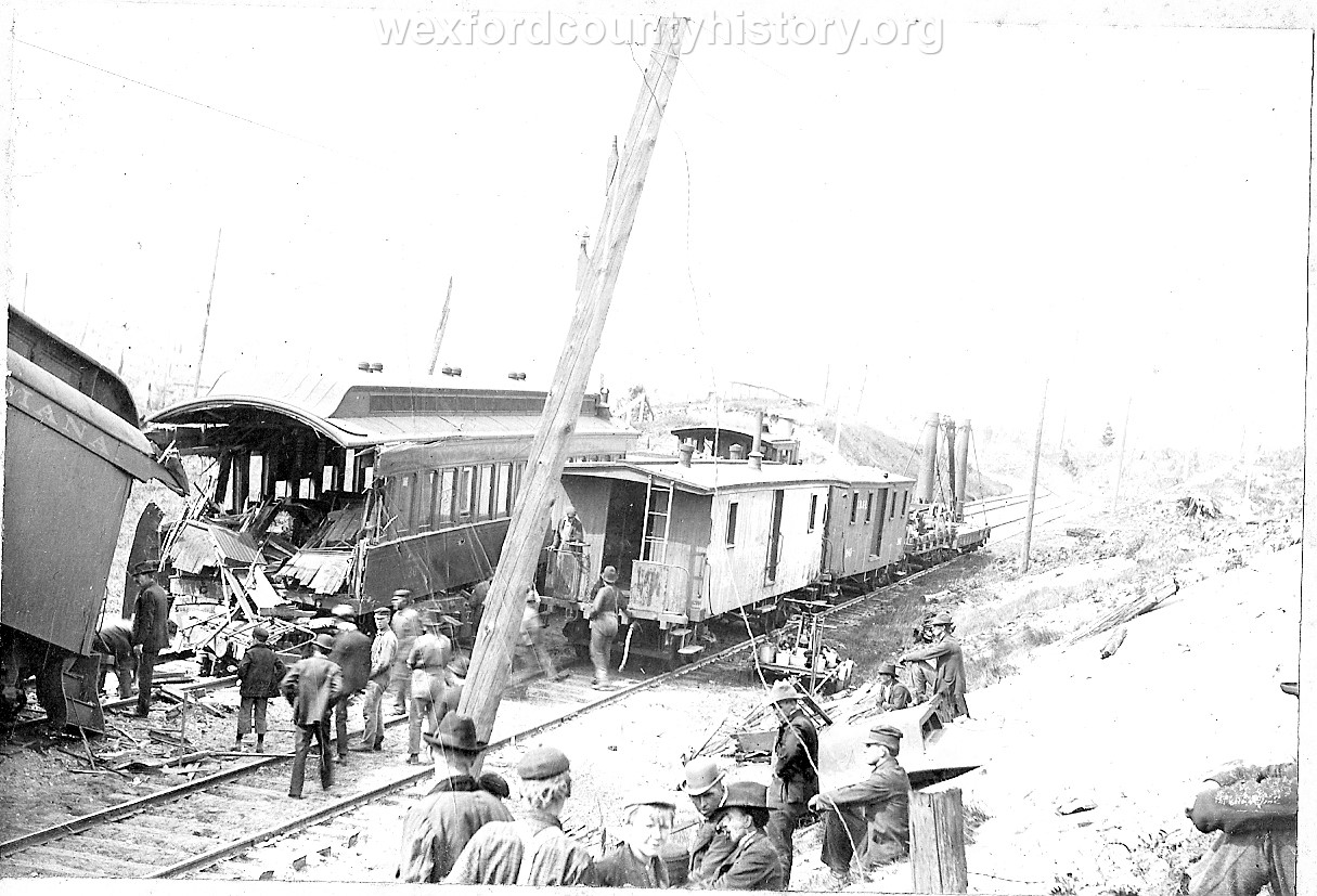 Cadillac-Railroad-Grand-Rapids-and-Indiana-Train-Wreck-1901-DS9ts7219-5