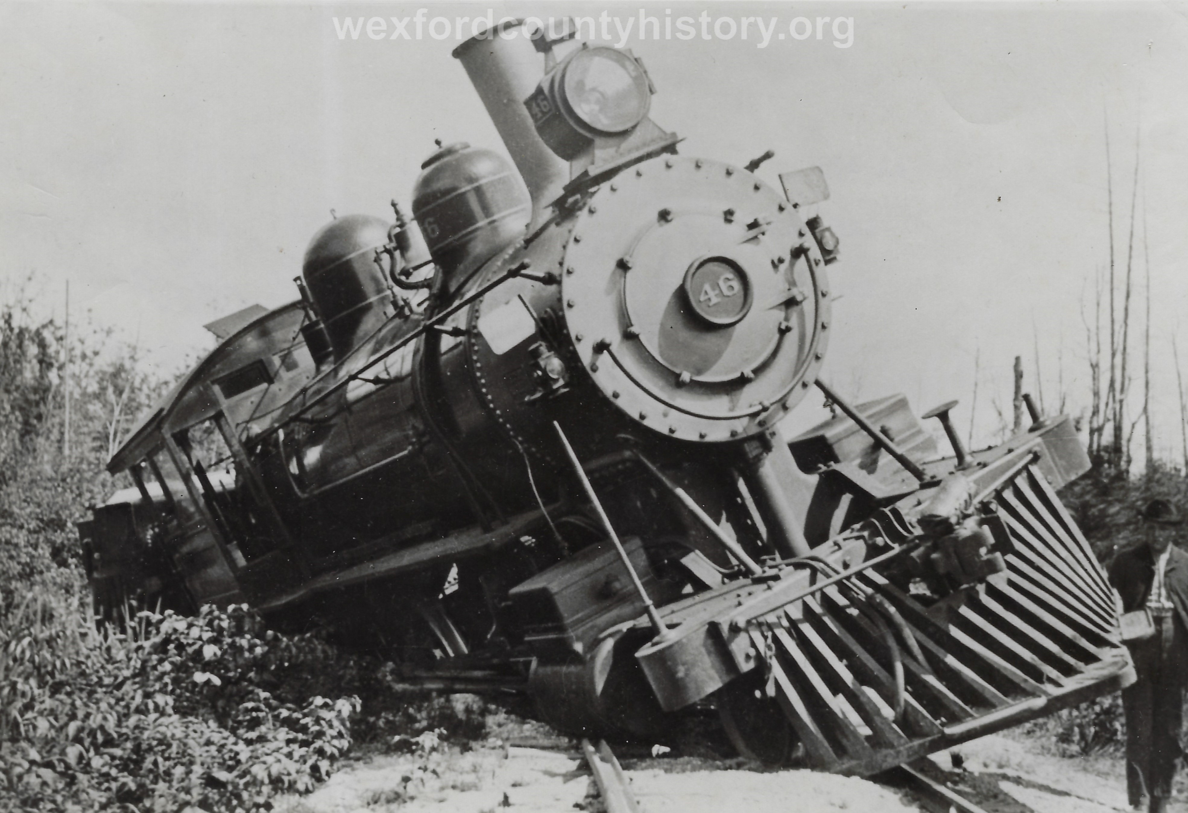 Cadillac-Railroad-Wreck-3