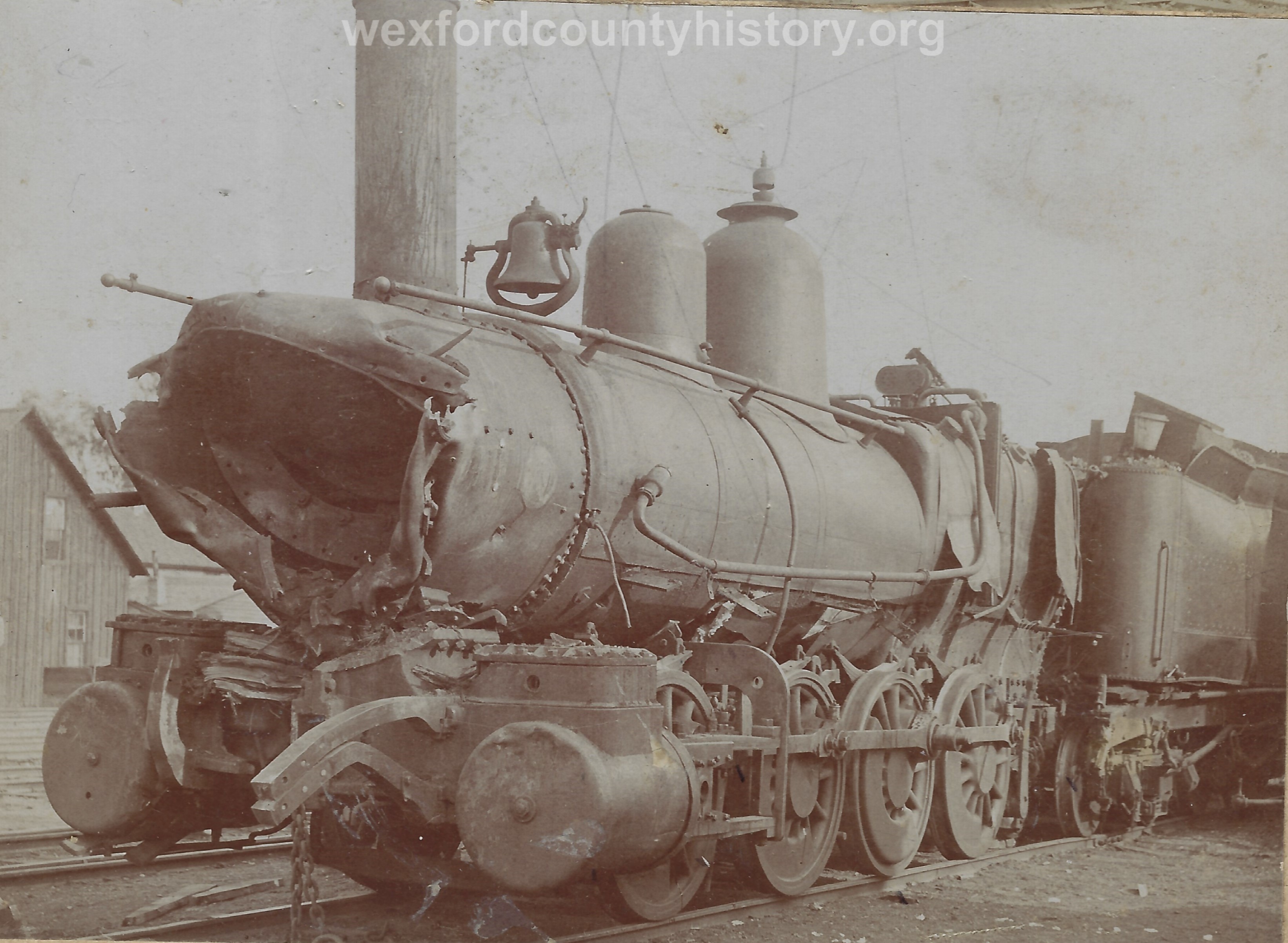 Cadillac-Railroad-Wreck-6
