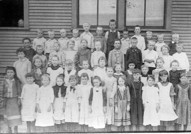 Powers Coll. School Group, Second Ward