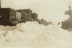 Cadillac-Weather-Snow-Scene-In-North-Mitchell-Street-200-Block-Looking-South
